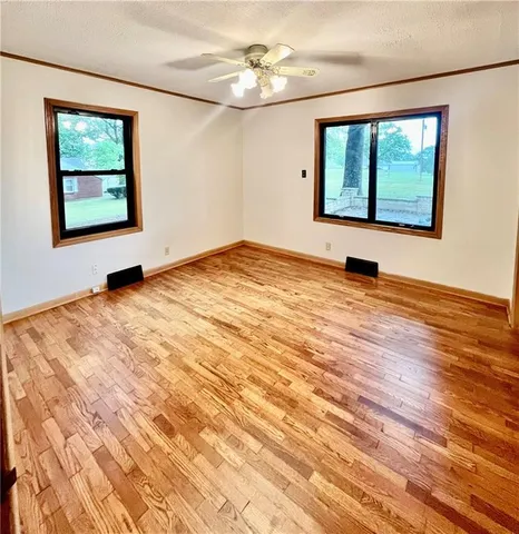 $335,000 | 1612 Country Club Road, Atchison, KS 66002