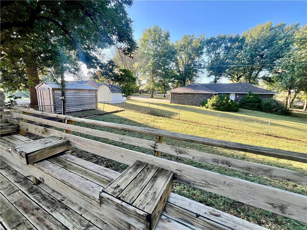 1612 Country Club Road Atchison, KS 66002 - Photo 4 of 33