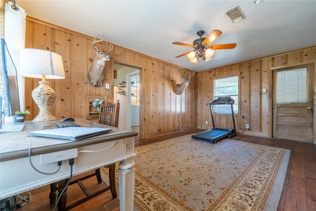 $675,000 | 1733 Creek Drive, Houston, TX 77055