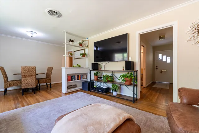 $675,000 | 1733 Creek Drive, Houston, TX 77055