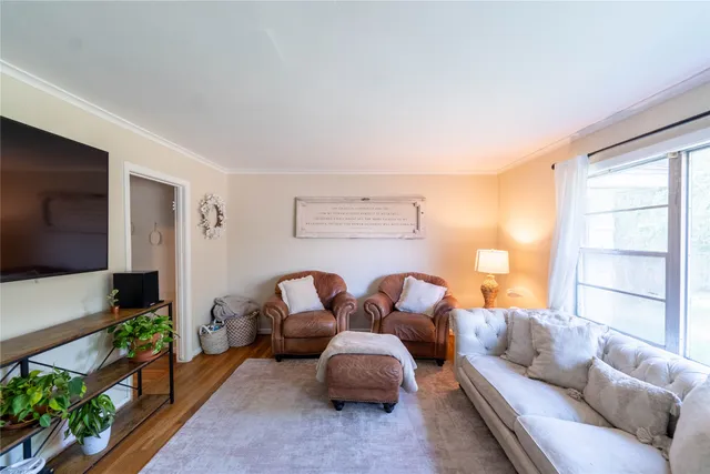 $675,000 | 1733 Creek Drive, Houston, TX 77055