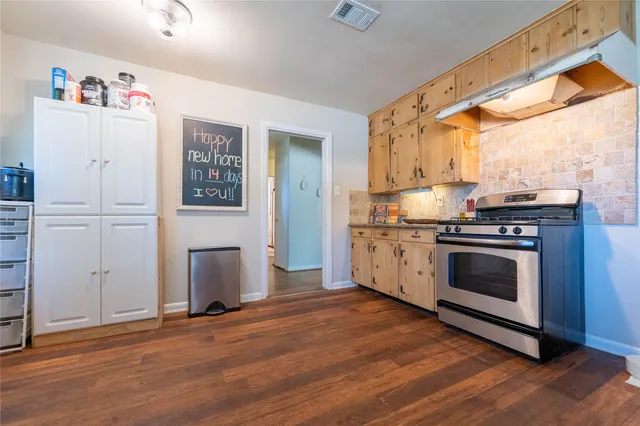 $675,000 | 1733 Creek Drive, Houston, TX 77055