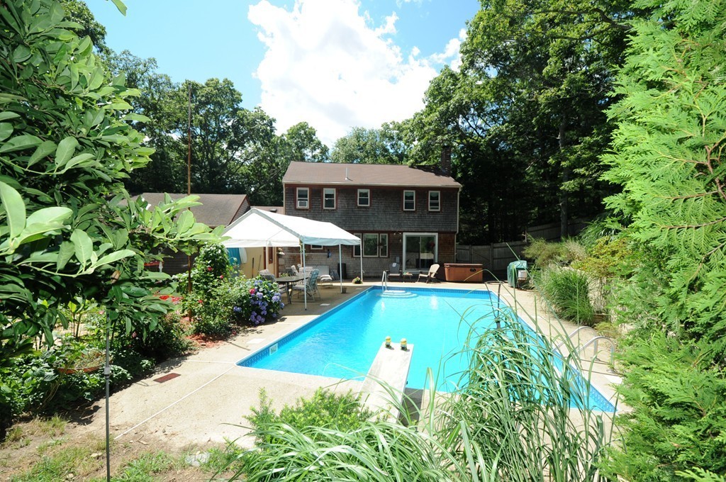 208 Clark Road Plymouth, MA 02360 - Photo 2 of 29 Gallery Image 2
