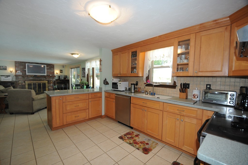 208 Clark Road Plymouth, MA 02360 - Photo 3 of 29 Gallery Image 3
