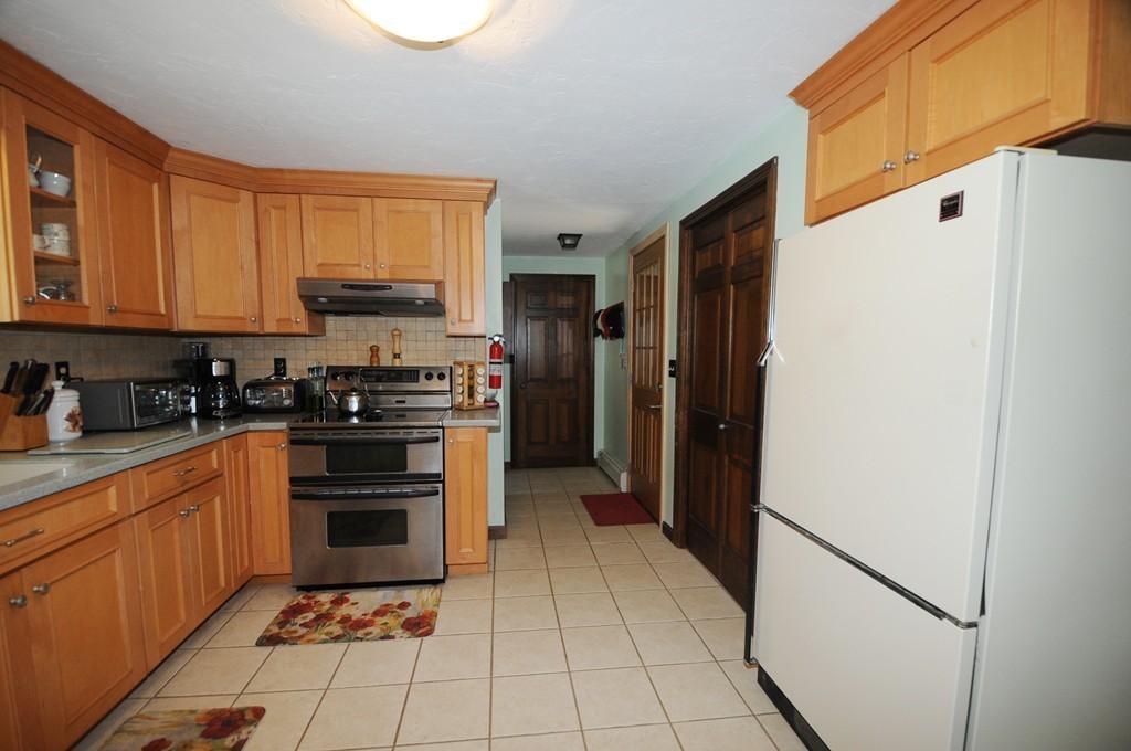 208 Clark Road Plymouth, MA 02360 - Photo 7 of 29 Gallery Image 7