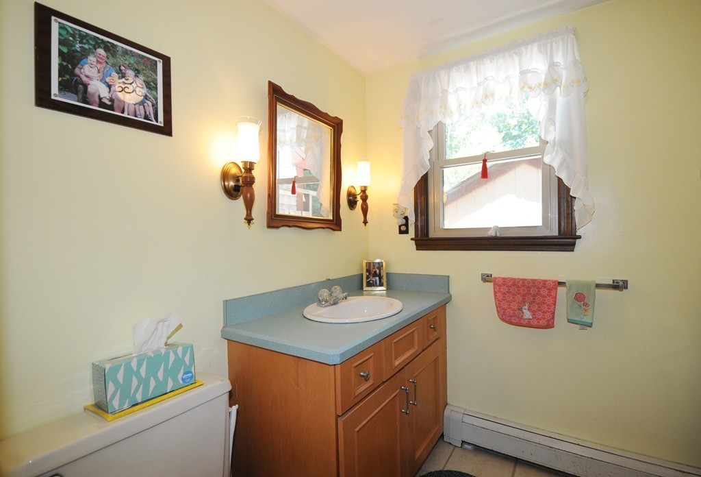 208 Clark Road Plymouth, MA 02360 - Photo 9 of 29 Gallery Image 9