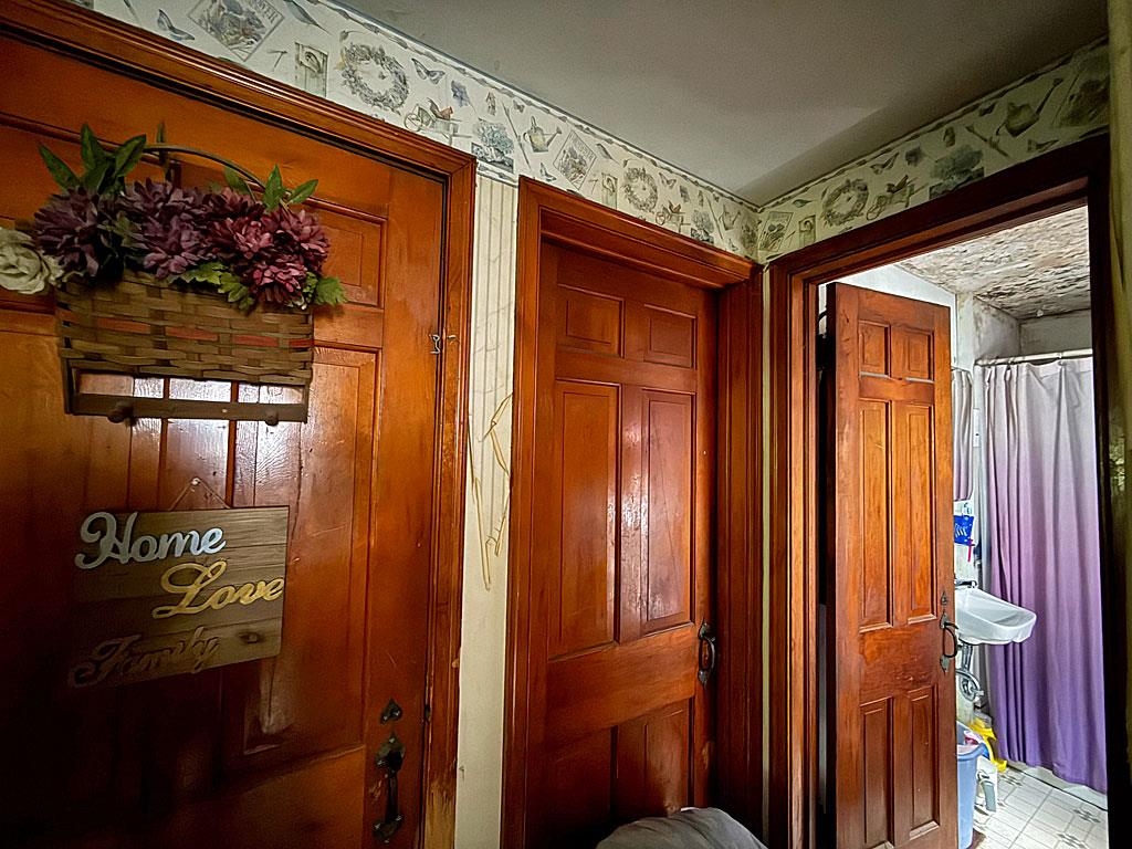 98 Park Street Rutland, VT 05701 - Photo 2 of 10 Gallery Image 2