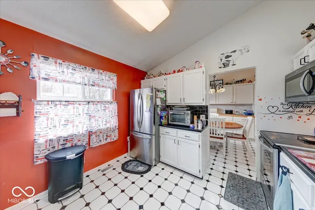 $325,999 | 628 Southridge Court, Westfield, IN 46074