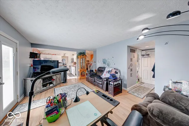 $325,999 | 628 Southridge Court, Westfield, IN 46074