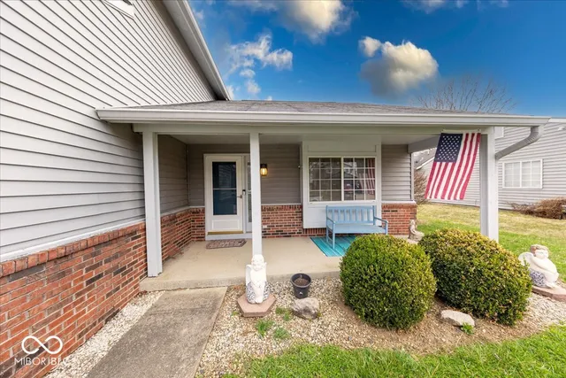 $325,999 | 628 Southridge Court, Westfield, IN 46074