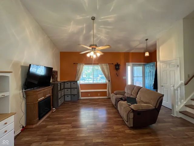 $325,999 | 628 Southridge Court, Westfield, IN 46074