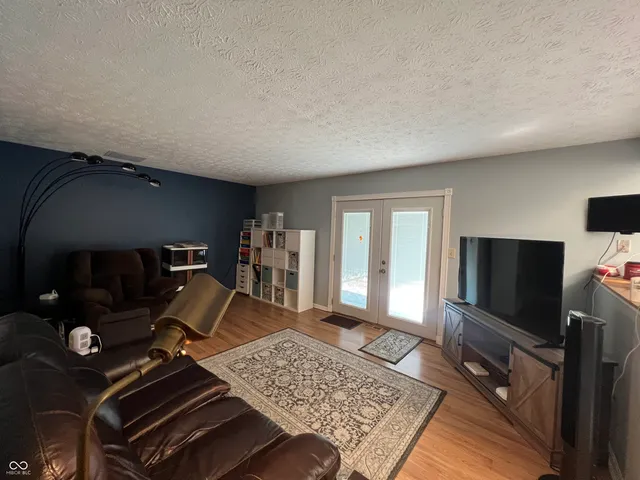 $325,999 | 628 Southridge Court, Westfield, IN 46074