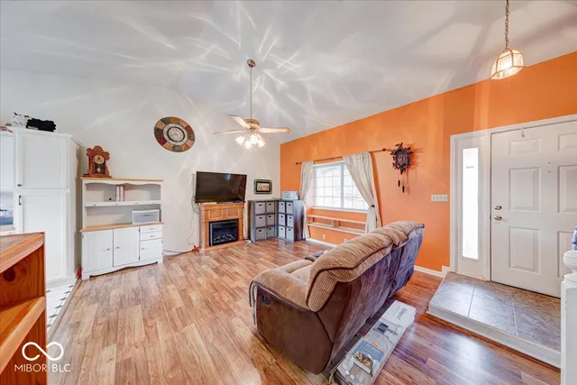 $325,999 | 628 Southridge Court, Westfield, IN 46074