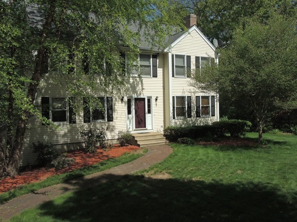 7 Liberty Road Medway, MA 02053 - Photo 3 of 25 Gallery Image 3