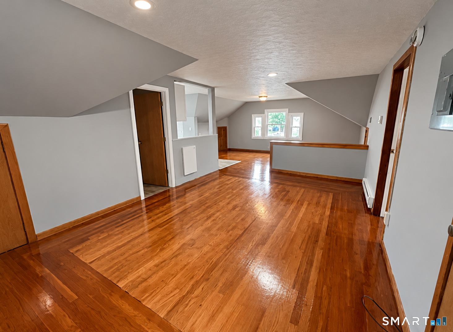 1268-2 Old Colony Road Wallingford, CT 06492 - Photo 4 of 6 Gallery Image 4