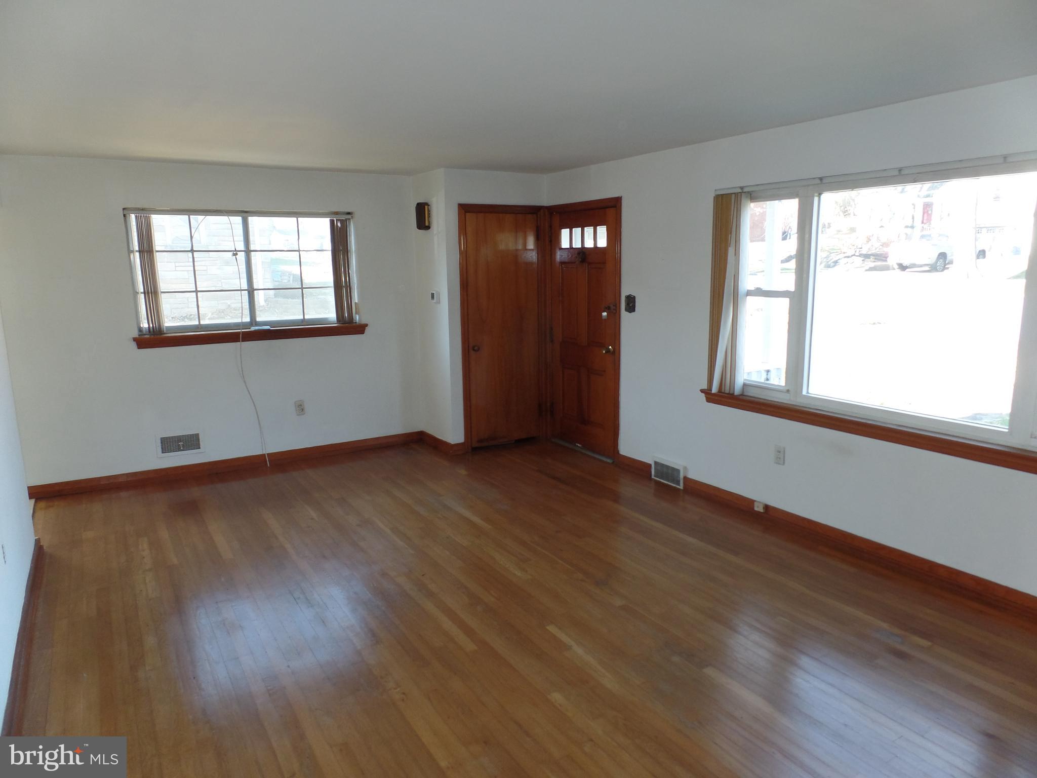 3771 Elder Road Harrisburg, PA 17111 - Photo 6 of 25 Gallery Image 6