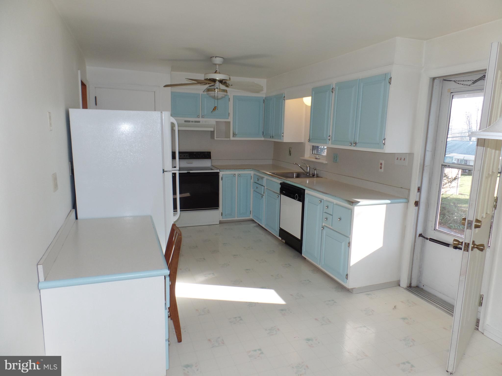 3771 Elder Road Harrisburg, PA 17111 - Photo 9 of 25 Gallery Image 9