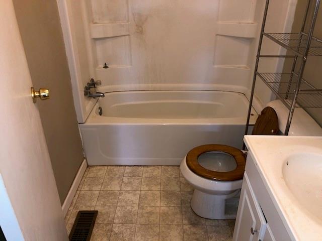1470 Cape Hickory Road Hickory, NC 28601 - Photo 10 of 46 Gallery Image 10
