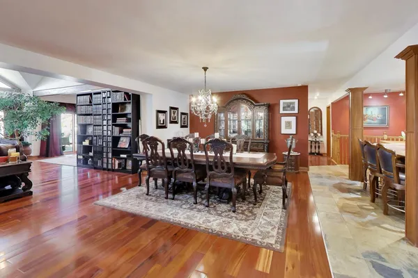 $849,900 | 26811 Oakdale Lane, Mundelein, IL 60060