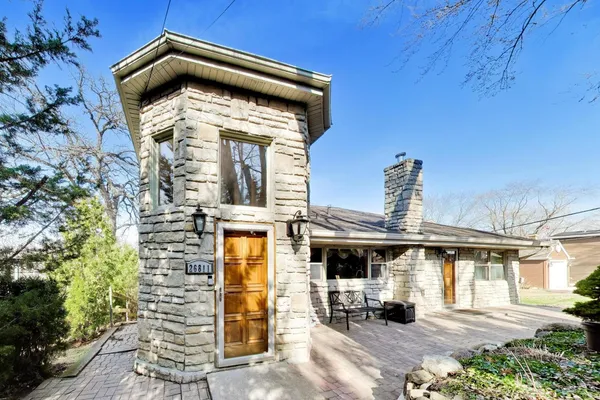 $849,900 | 26811 Oakdale Lane, Mundelein, IL 60060