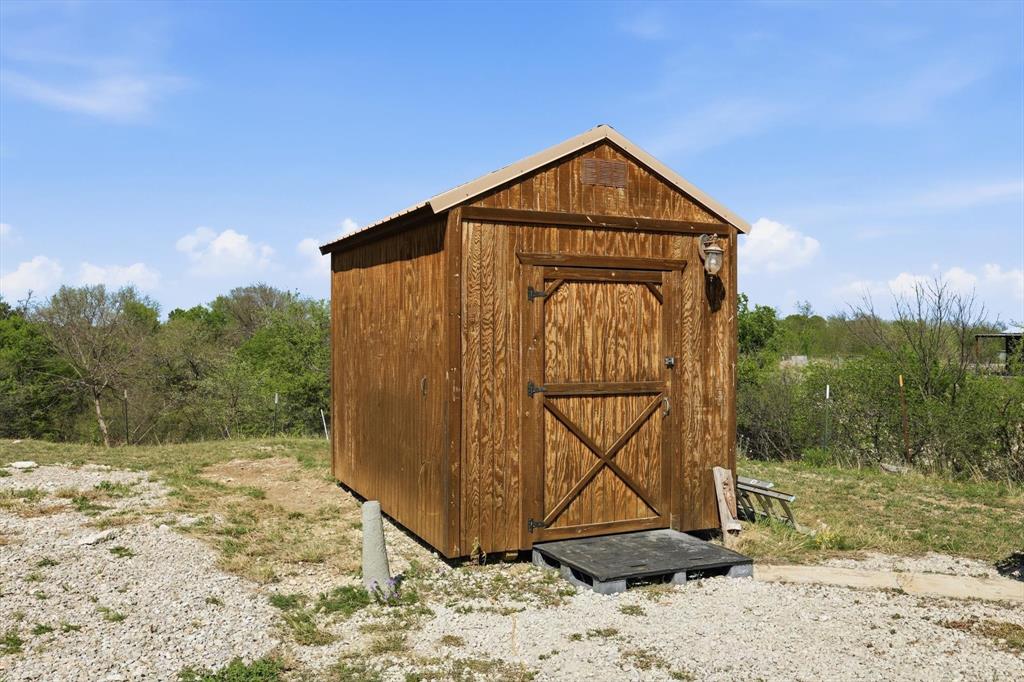 395 Lone Trail Rhome, TX 76078 - Photo 29 of 31