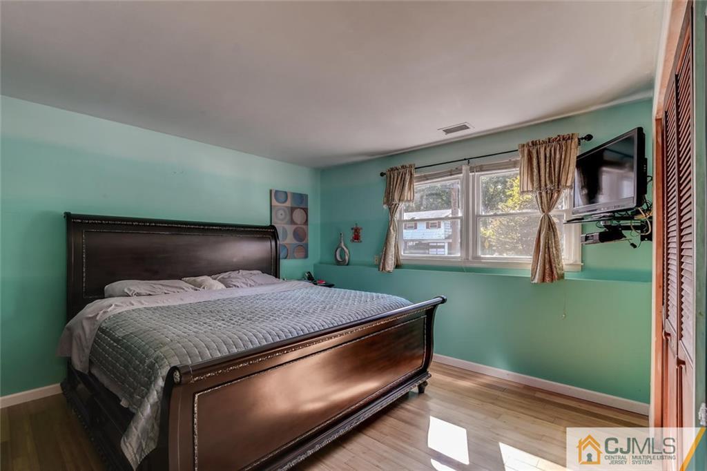 1205 Huron Road North Brunswick, NJ 08902 - Photo 12 of 22 Gallery Image 12