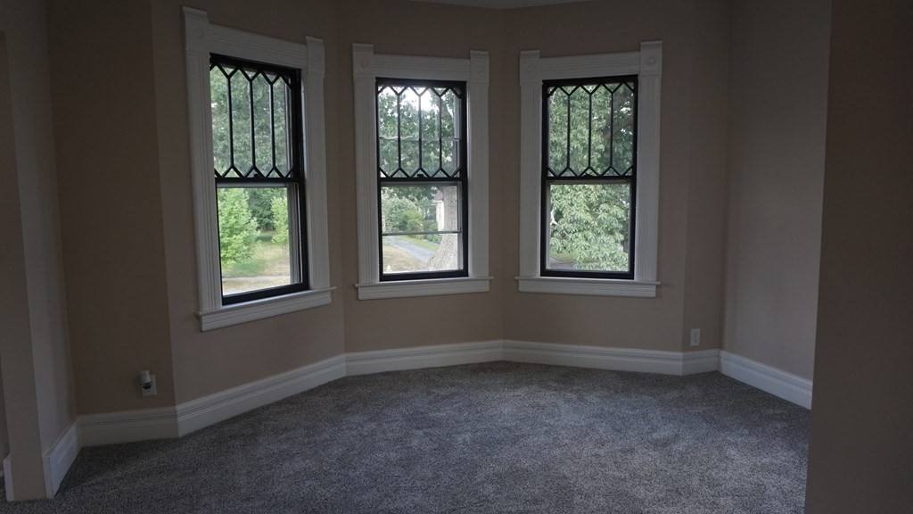 86 Magnolia Terrace Springfield, MA 01108 - Photo 23 of 32
