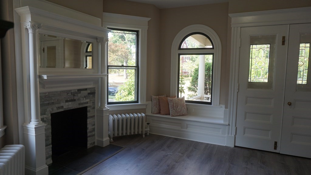 86 Magnolia Terrace Springfield, MA 01108 - Photo 5 of 32