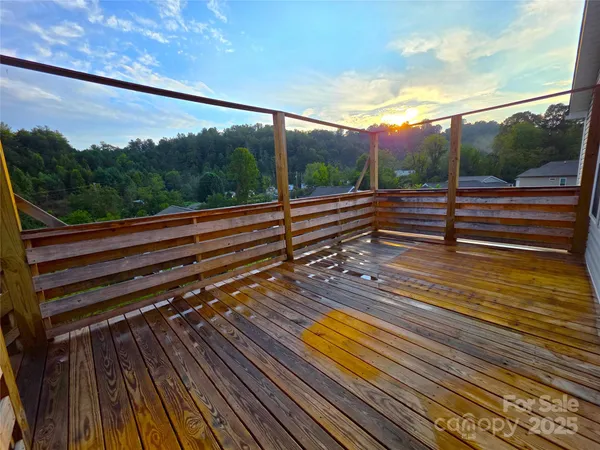 $335,000 | 48 Patriot Place, Unit 37, Mars Hill, NC 28754