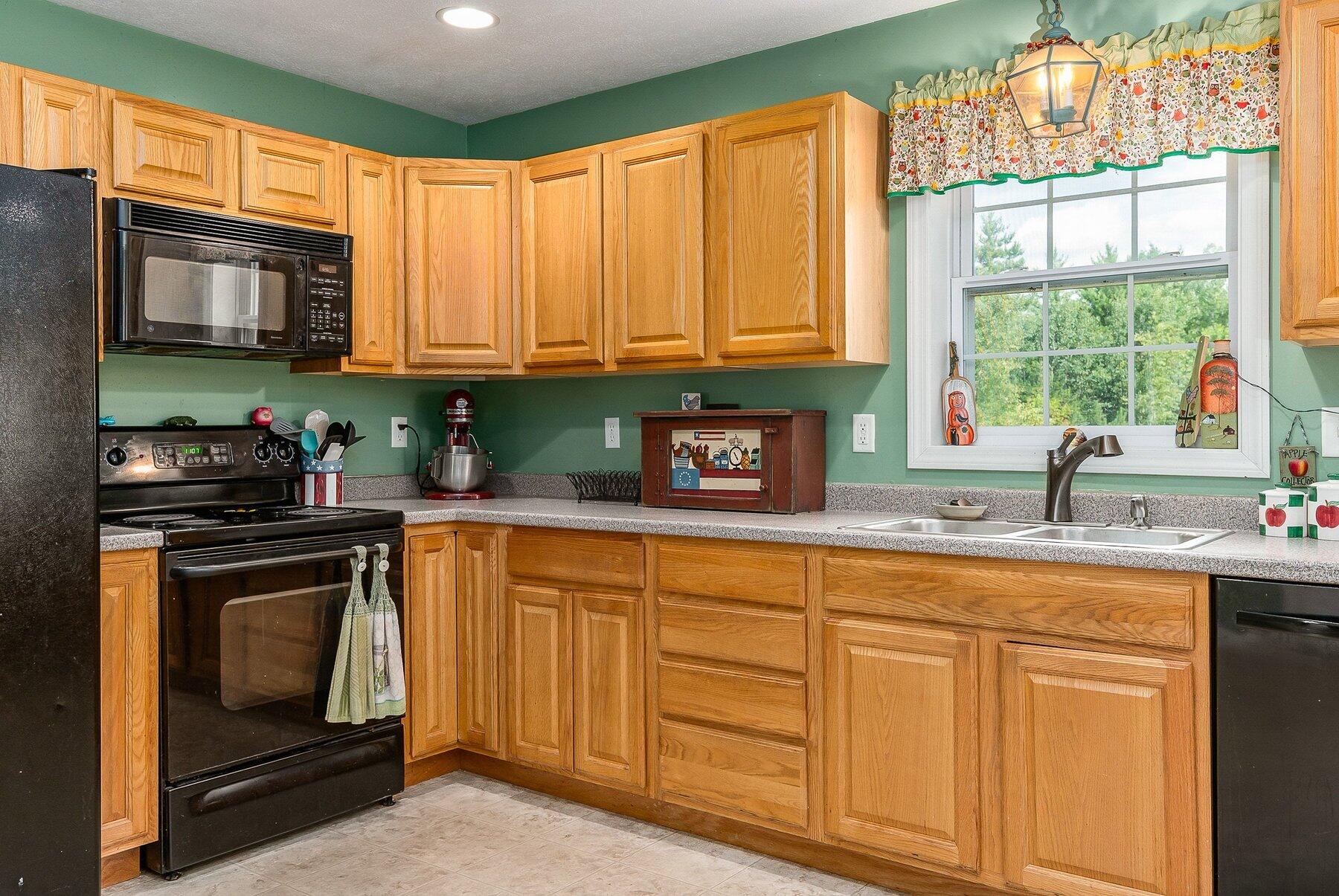 85 South Effingham Road Newfield, ME 04095 - Photo 10 of 45 Kitchen