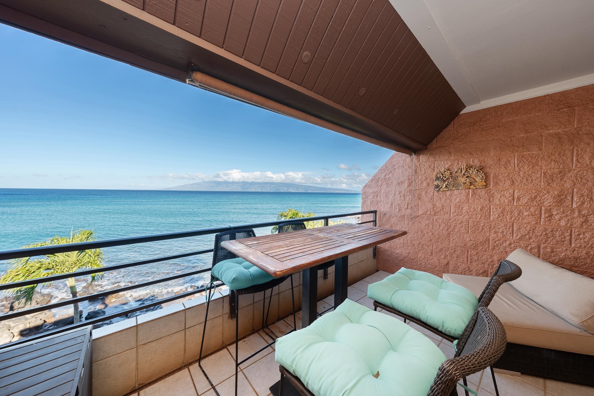 3959 Lower Honoapiilani Road, Unit 417 Lahaina, HI 96761 - Photo 7 of 37 Gallery Image 7