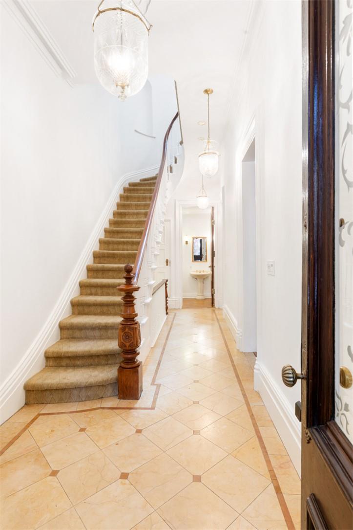 176 Warren Street Brooklyn, NY 11201 - Photo 1 of 1