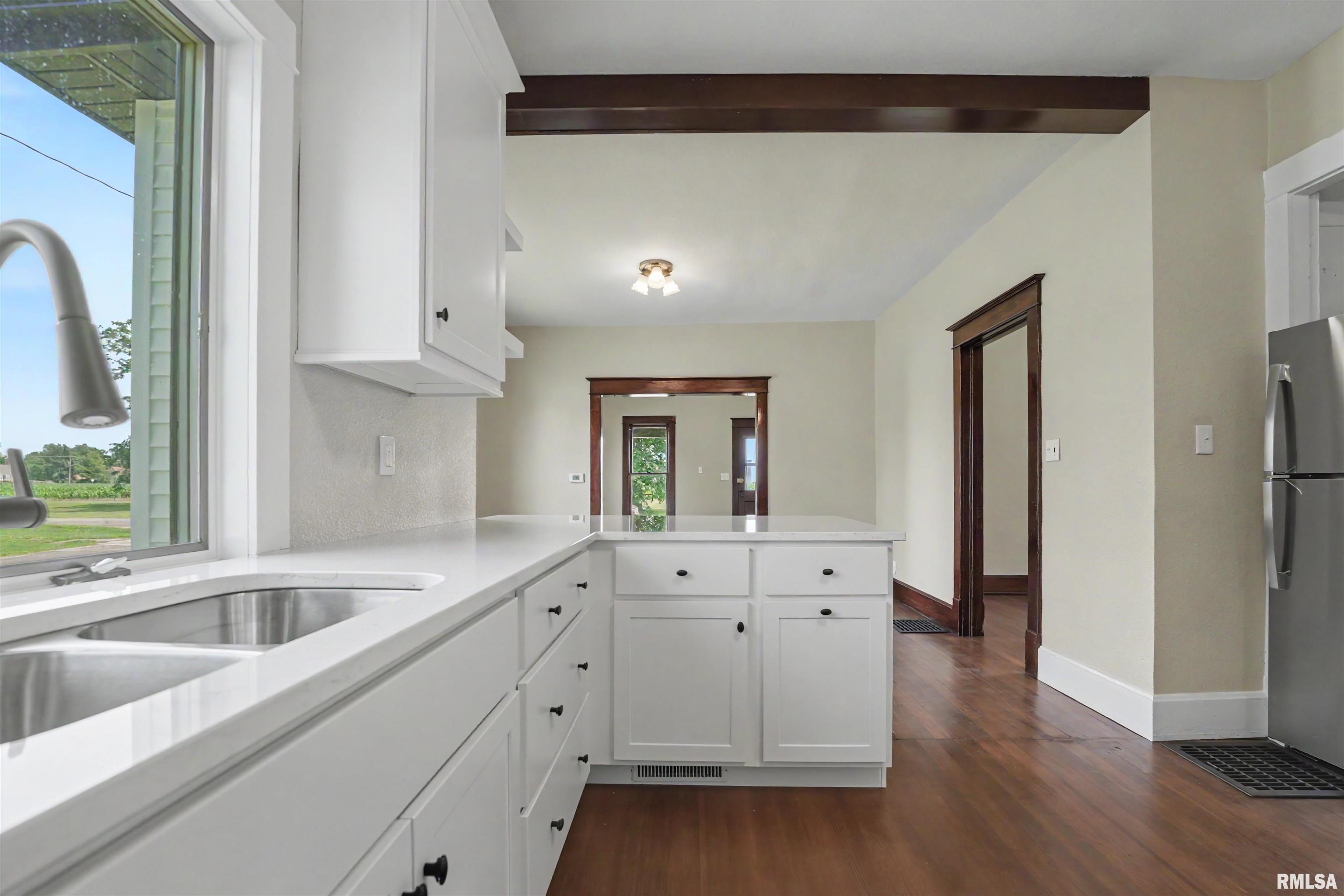 301 South Main Street Armington, IL 61721 - Photo 10 of 25