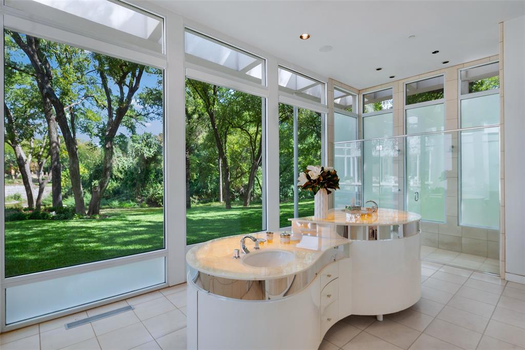 4130 Cochran Chapel Road Dallas, TX 75209 - Photo 26 of 40 a outdoor space with furniture