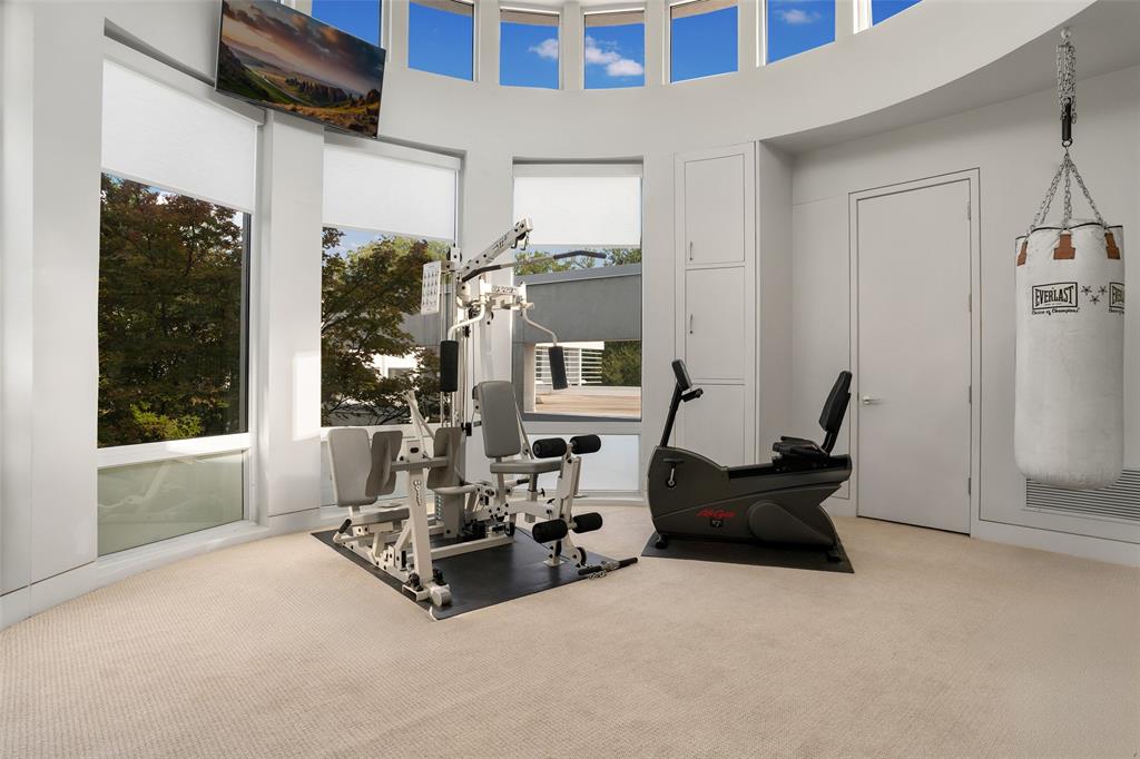 4130 Cochran Chapel Road Dallas, TX 75209 - Photo 39 of 40 a living room with furniture