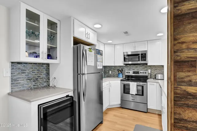 $1,600 | 2000 New River Inlet Road, Unit 2109, North Topsail Beach, NC 28460