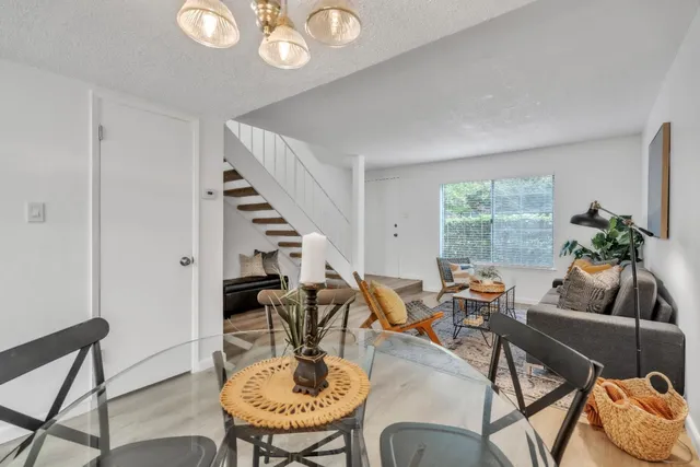 $275,000 | 1912 Benita Drive, Unit 1, Rancho Cordova, CA 95670