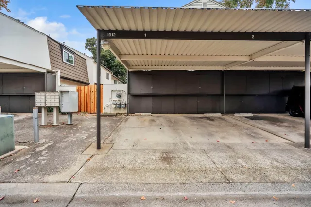 $275,000 | 1912 Benita Drive, Unit 1, Rancho Cordova, CA 95670