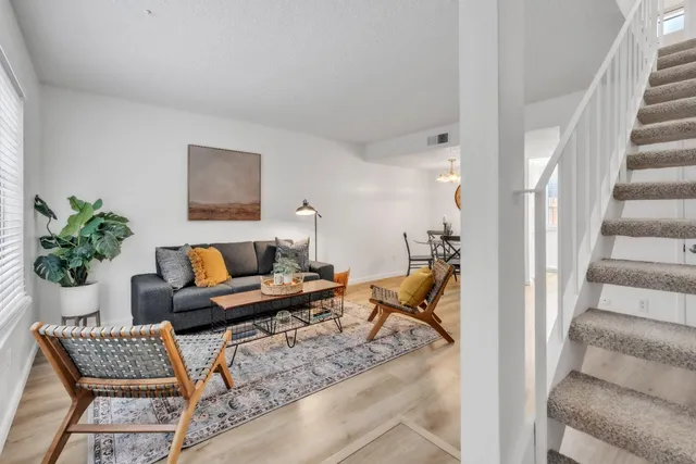 $275,000 | 1912 Benita Drive, Unit 1, Rancho Cordova, CA 95670