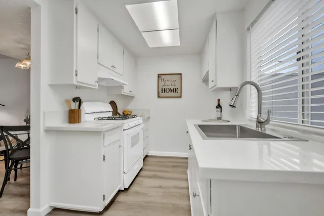 $275,000 | 1912 Benita Drive, Unit 1, Rancho Cordova, CA 95670