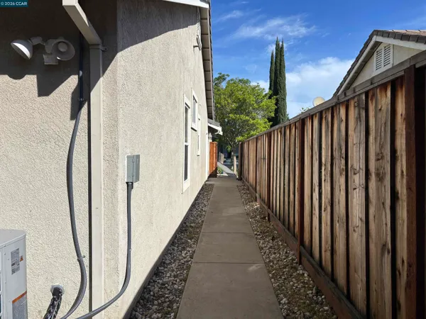 $3,200 | 1888 Badger Pass Way, Antioch, CA 94531