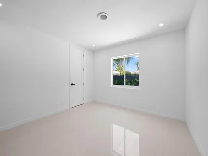 $1,075,000 | 1750 Northeast 49th Street, Fort Lauderdale, FL 33334