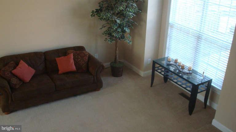543 Park Road Severna Park, MD 21146 - Photo 23 of 30 Living Room