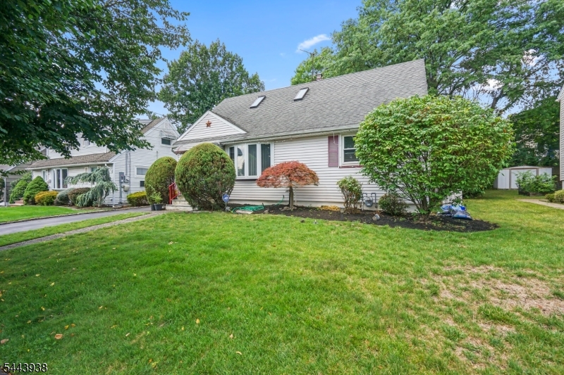 57 Ivanhoe Terrace Bloomfield, NJ 07003 - Photo 34 of 37