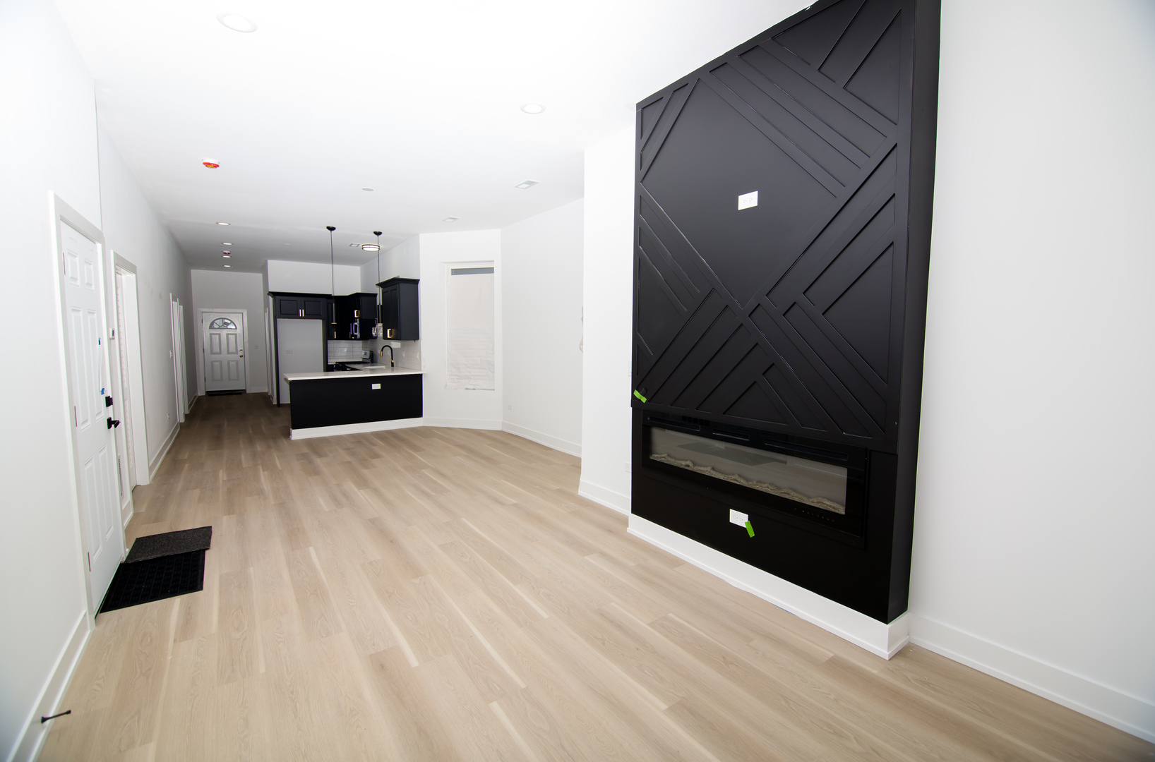 5531 South May Street Chicago, IL 60621 - Photo 3 of 11 a view of kitchen and utility room