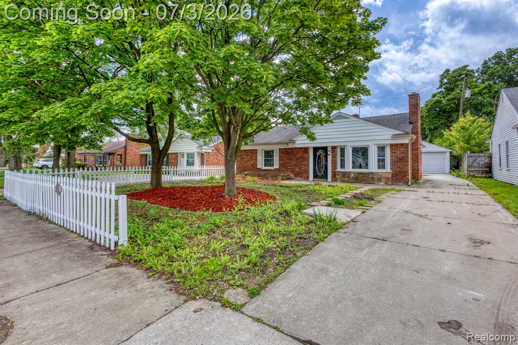 4335 West 14 Mile Road Royal Oak, MI 48073 - Photo 4 of 44
