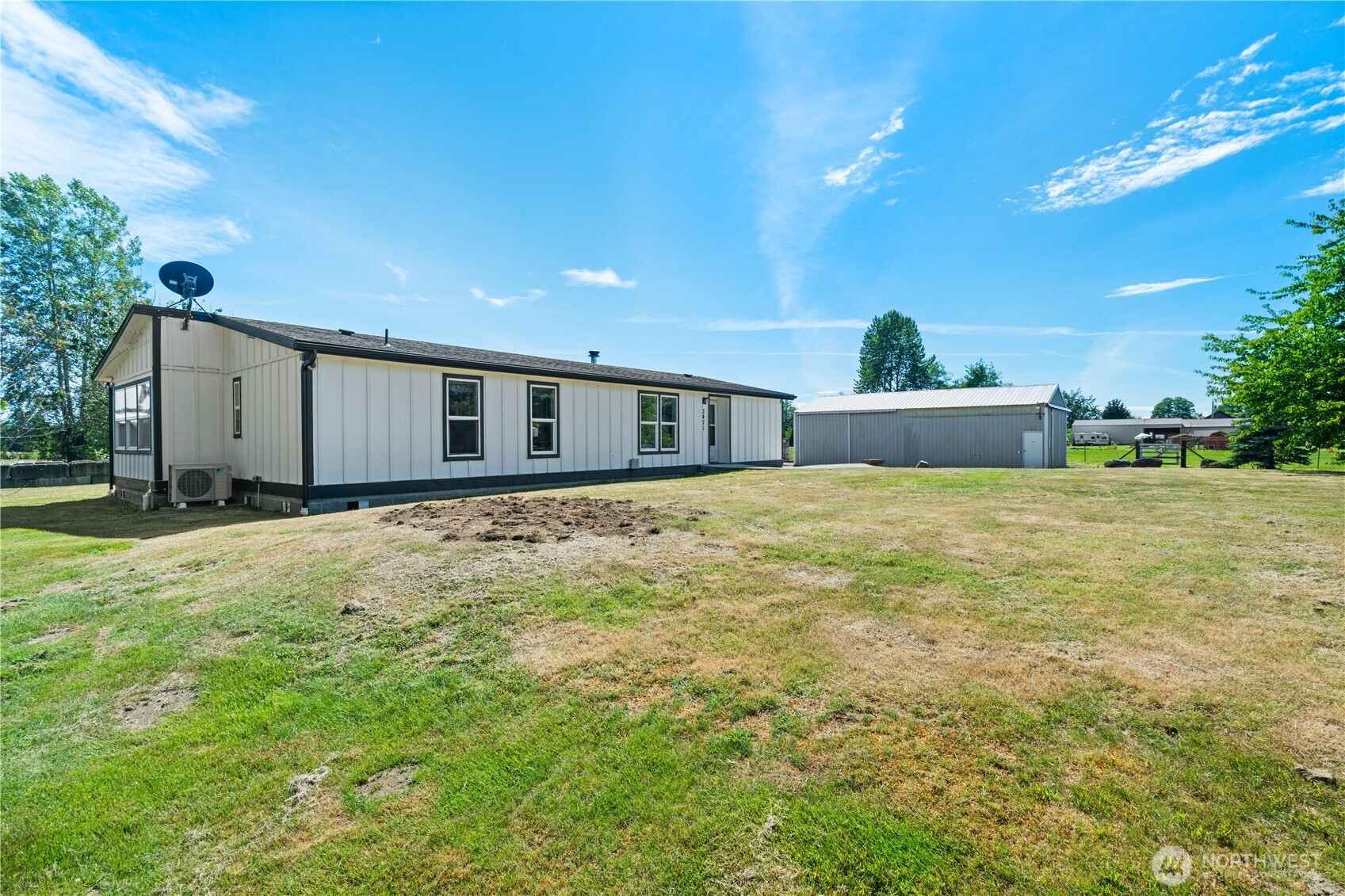 3471 Birch Bay Lynden Road Custer, WA 98240 - Photo 32 of 38 a view of pool with yard