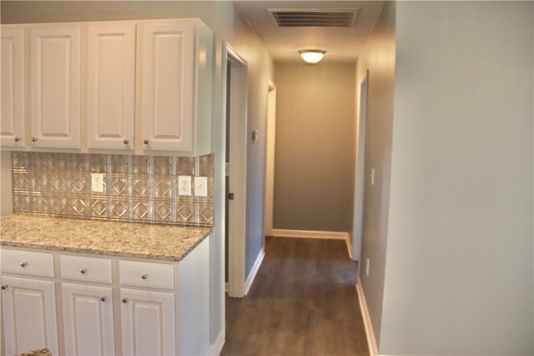117 Radcliff Way Anderson, SC 29621 - Photo 10 of 29 hallway toward master bedroom and office
