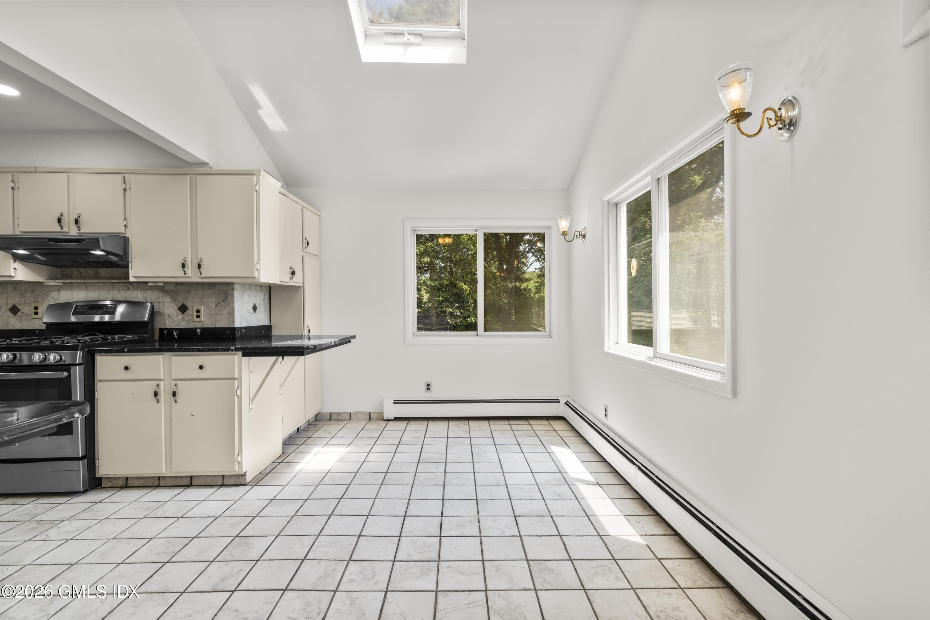 28 Gregory Road Cos Cob, CT 06807 - Photo 6 of 22 Eat In Kitchen