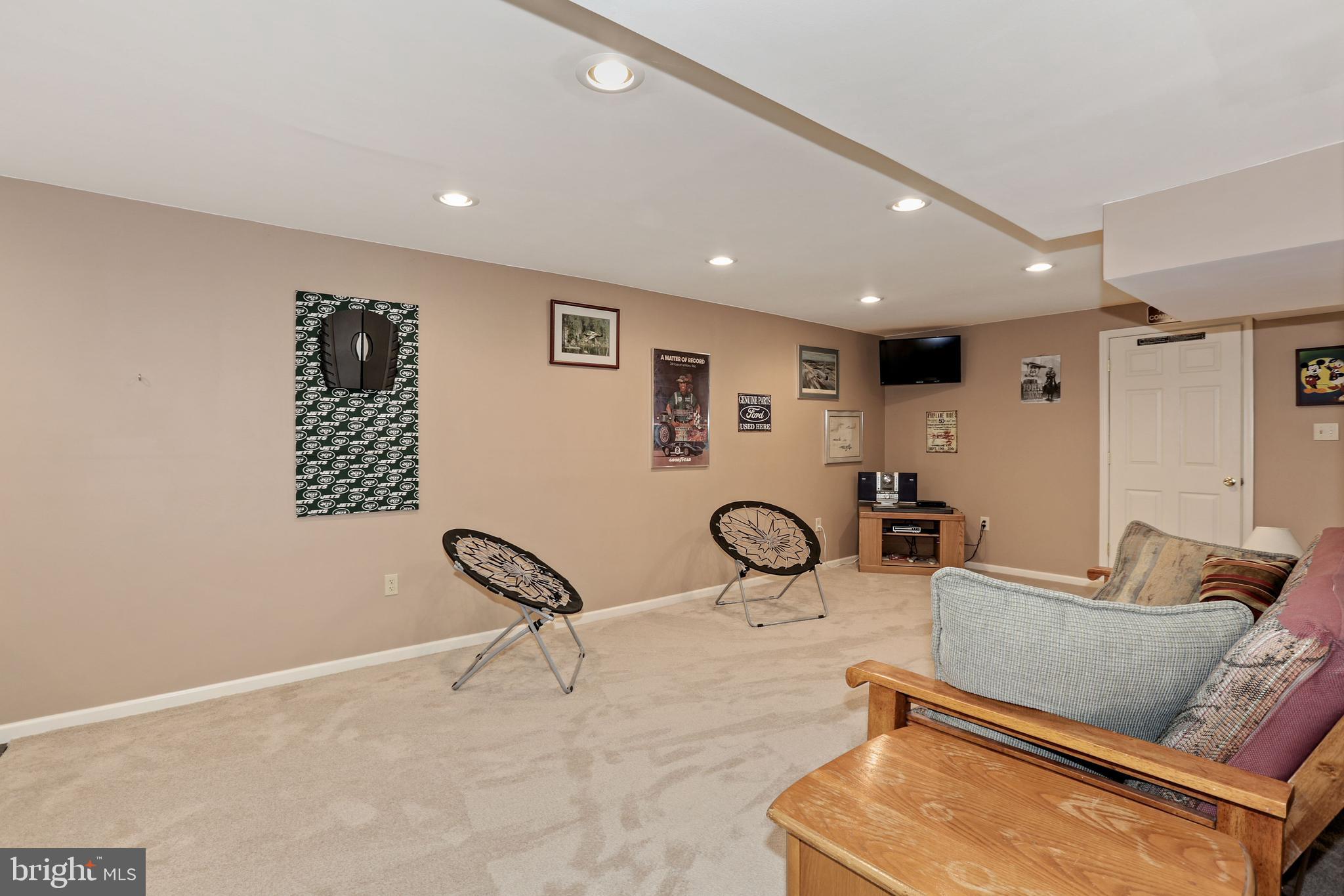 2 Burke Drive Medford, NJ 08055 - Photo 36 of 38 a living room with furniture